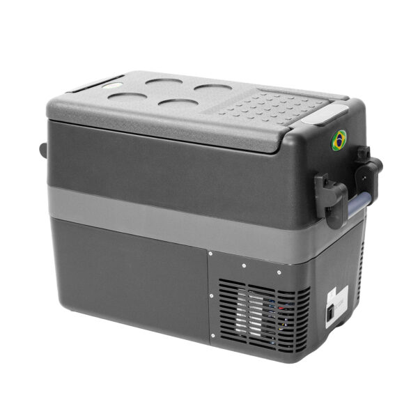 Geladeira portatil s45 para caminhao 45 litros preta bivolt 12v